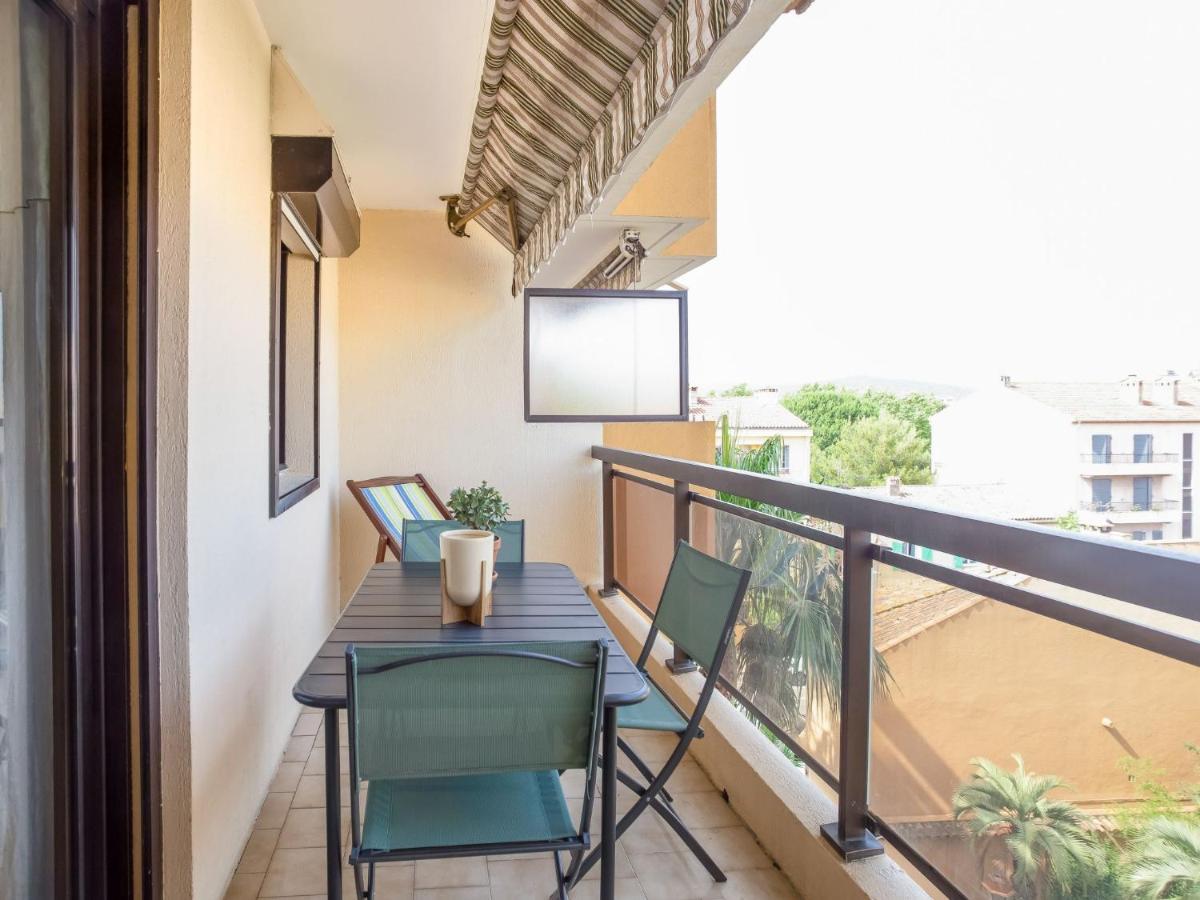 Apartment Saint James-13 By Interhome Le Lavandou Bagian luar foto