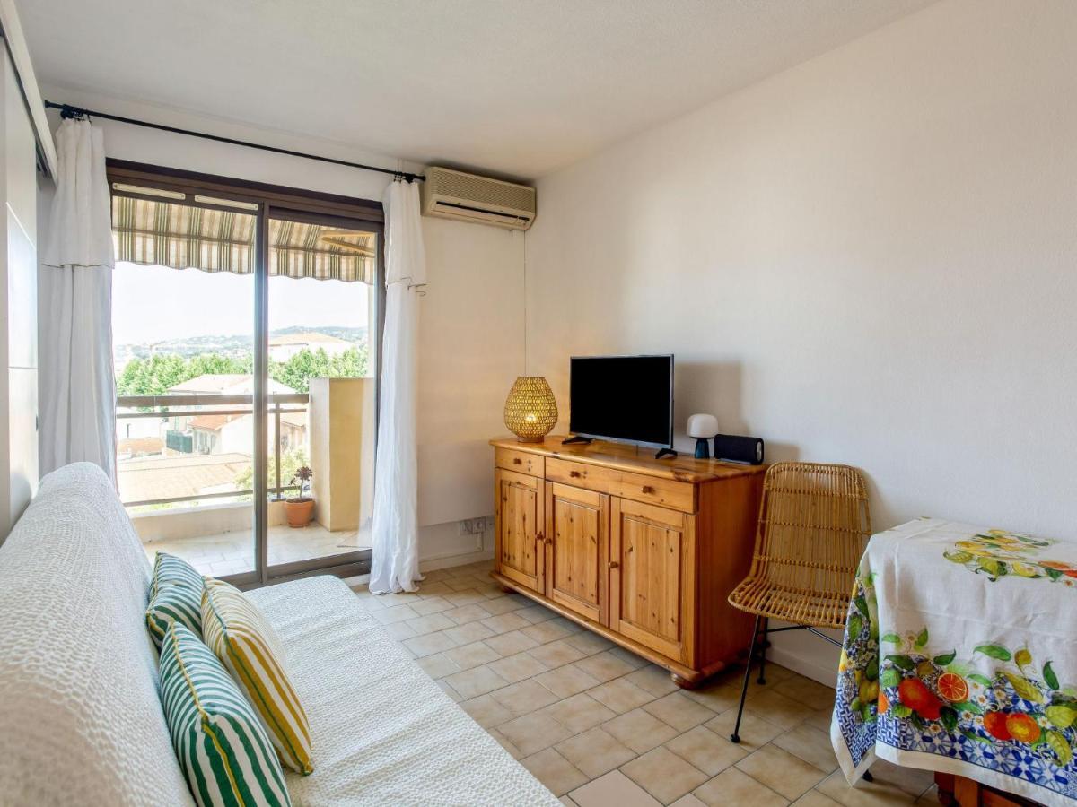 Apartment Saint James-13 By Interhome Le Lavandou Bagian luar foto