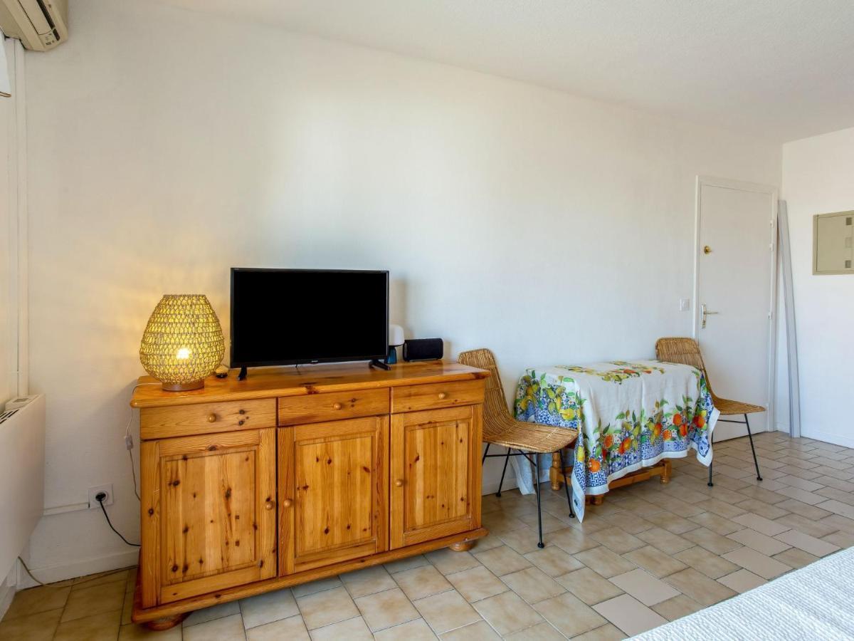 Apartment Saint James-13 By Interhome Le Lavandou Bagian luar foto