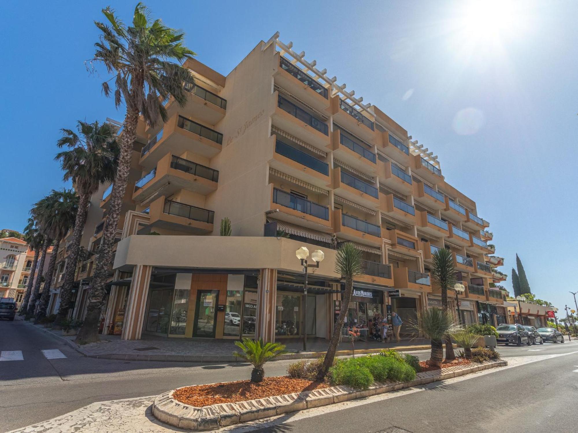 Apartment Saint James-13 By Interhome Le Lavandou Bagian luar foto